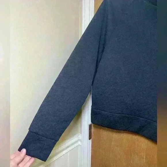 Juicy Couture Sport Black Textured Cropped Sweatshirt Funnel Collar Size Medium - Picture 8 of 12